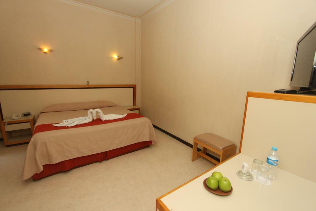 Hotel Ferri Oaxaca Exteriör bild