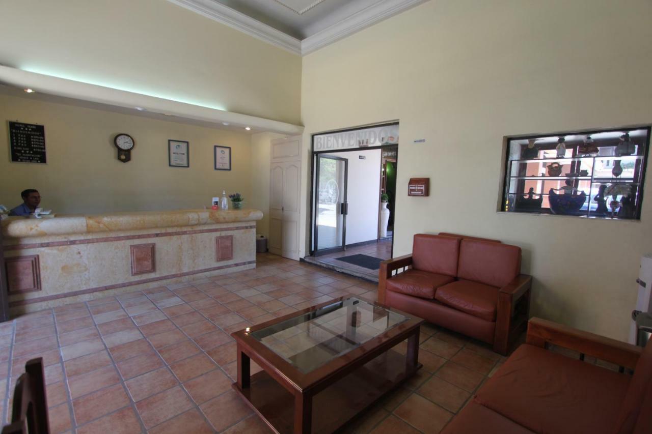 Hotel Ferri Oaxaca Exteriör bild