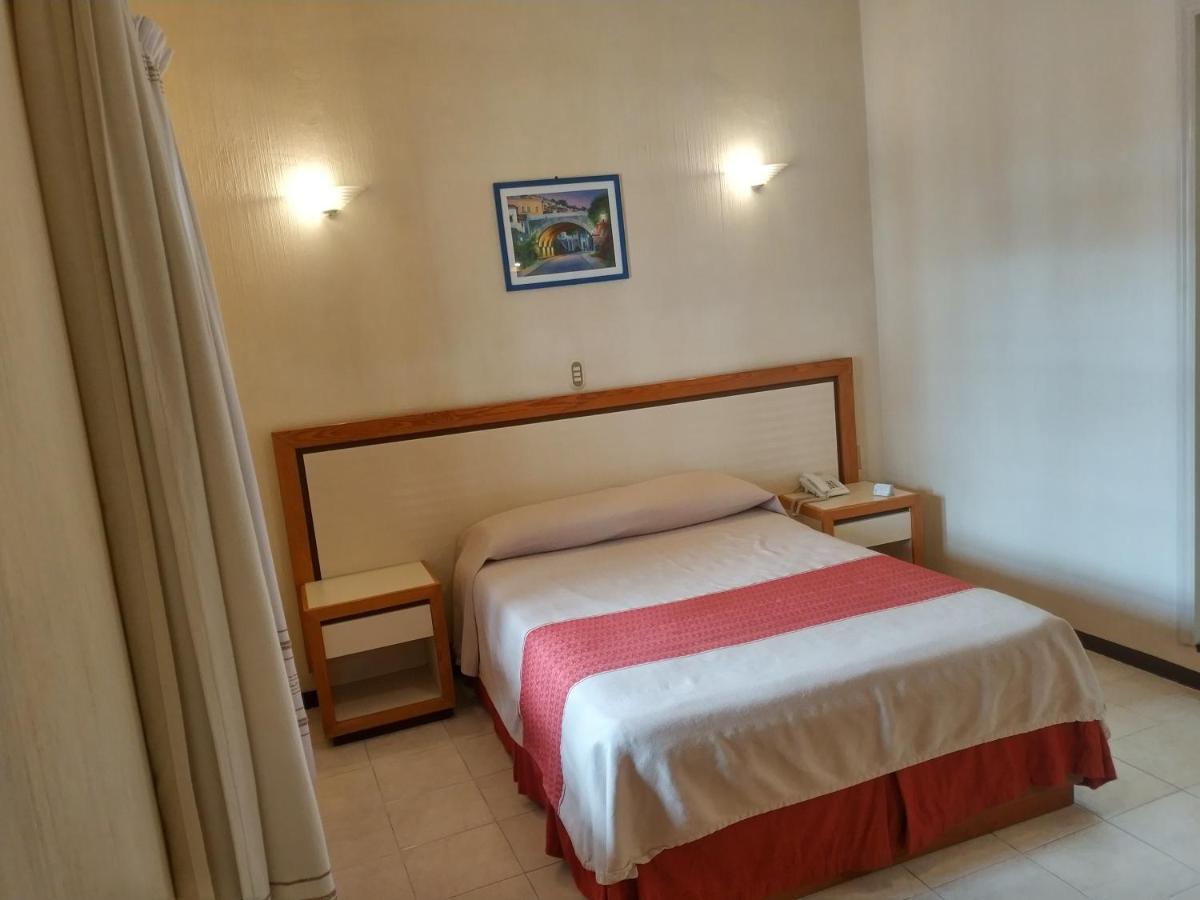 Hotel Ferri Oaxaca Exteriör bild